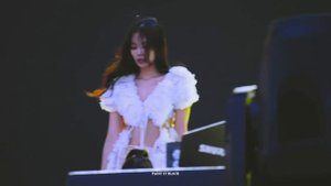 230702 BLACKPINK JENNIE 제니 직캠 - You & Me + SOLO @BST Hyde Park