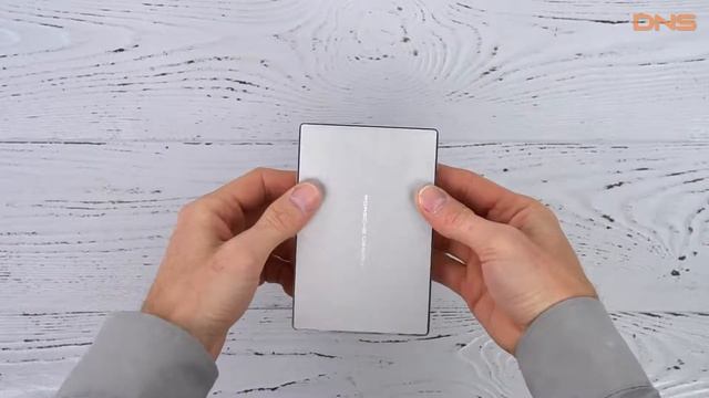 Распаковка LaCie Porsche Mobile Drive P'9223 / Unboxing LaCie Porsche Mobile Drive P'9223 смотреть онлайн