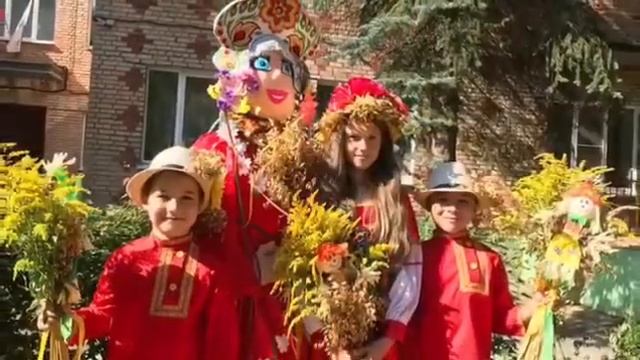 "Цветочная шляпка" смотреть онлайн