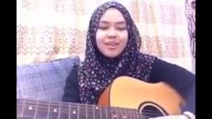 девушка в хиджабе