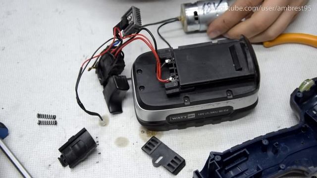 Бесполезная деталь \ Как починить шуруповёрт WATT \ Как разобрать Ватт \ Ремонт инструмента смотреть онлайн