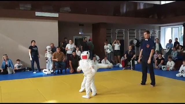 Каратэ Шинкиокушинкай ?
24.09.2023 бой2
1 место