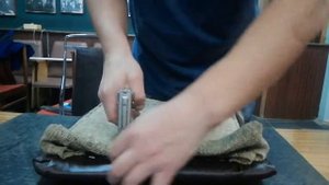 Обивка стула своими руками. Часть 4-я. Финальная. Подбив мешковиной сиденья.