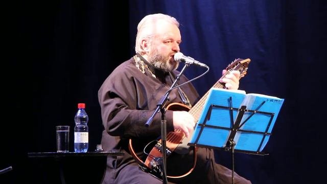 Священник Валерий Логачев