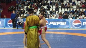 Неспортивное поведение на ковре. Батор Цыренов - Алексей Анищик