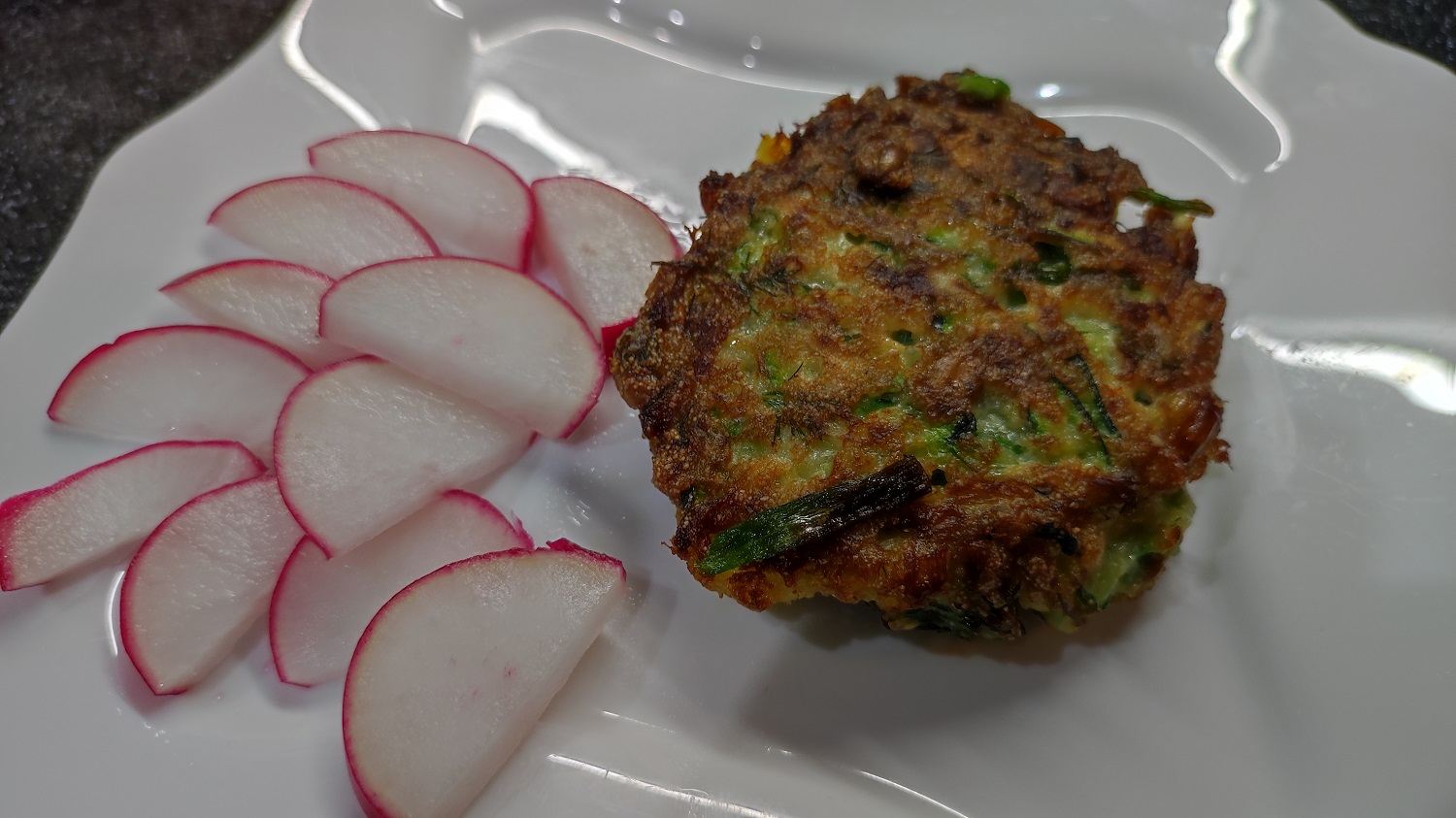 Что приготовить из кабачков на ужин? Готовим вкусные оладьи из кабачков с курицей, как в ресторане