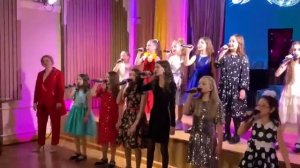 Песня Волшебный мир искусства.