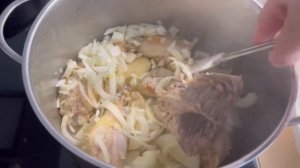 Свекольник суп по русски, русская Постная еда рецепт вкусного супа с мясом