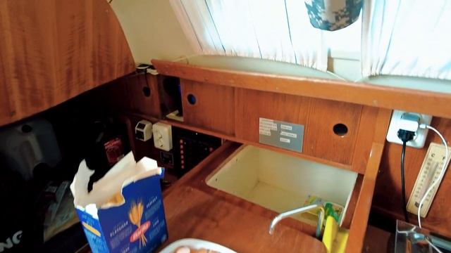 Все возможно! Русский на парусной яхте в Европе в 2023г. смотреть онлайн