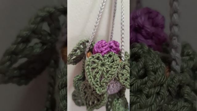 Peperômia filodendro em crochê mini flor #miniflower #peperomia #plantas #flores #croche #amigurumi