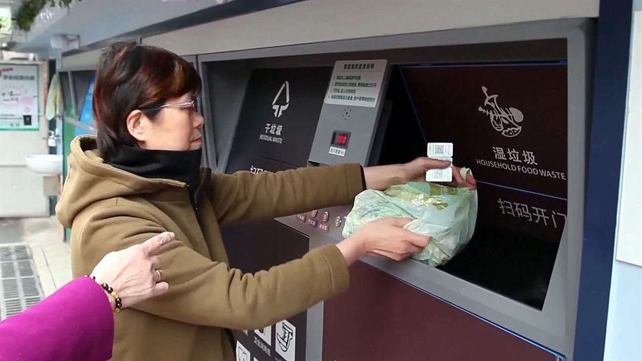 Сбор бытовых отходов в Китае отныне регламентируют на законодательном уровне