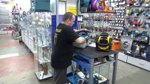 Обзор аккумуляторных пылесосов DeWALT DCV582 Makita DVC750L.