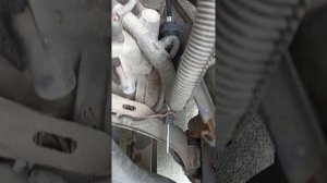 замена тросса сцепления Opel astra 1996