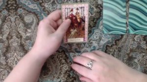 ОБЩАЕТСЯ ЛИ ОН В СОЦ СЕТЯХ С ДРУГИМИ?Гадание онлайн общий расклад