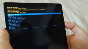 Завис планшет Lenovo. Что делать?