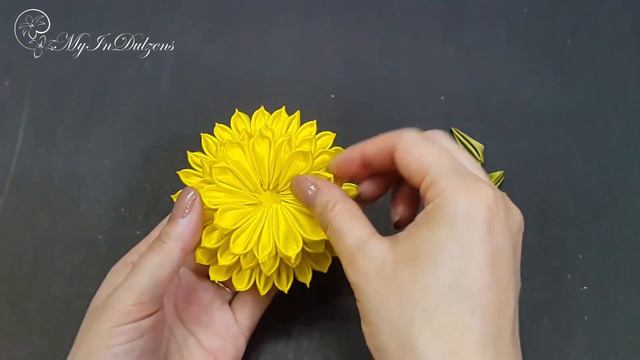D.I.Y Kanzashi Chrysanthemum Flower | MyInDulzens смотреть онлайн