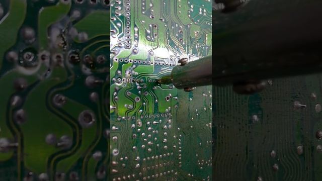 Лучше чем заводской, вакуумный паяльник сделанный своими руками смотреть онлайн