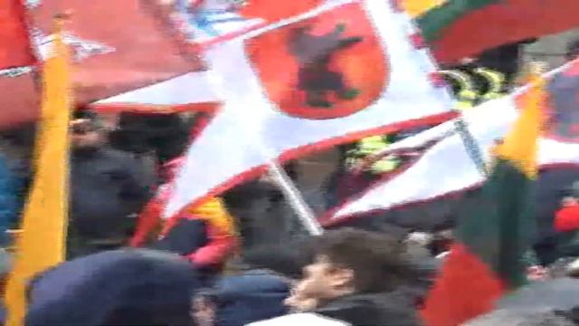 У Сейма Литвы – акция протеста против новой модели налога на недвижимость. Часть 3 (лит. яз.) смотреть онлайн
