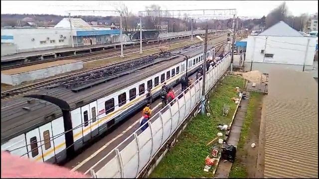 ?Поезда в Малоярославце и Обнинске?Встретили электровоз с хозяйственным поездом? смотреть онлайн