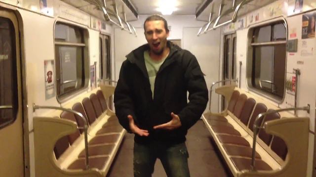 Денис Устюжанин - песня в метро смотреть онлайн