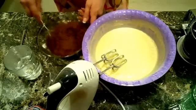 Шоколадные панкейки. Панкейки шоколадные. Шоколадные блины на кислом молоке/кефире смотреть онлайн