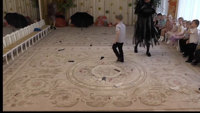 "Волшебные зонтики осени" смотреть онлайн