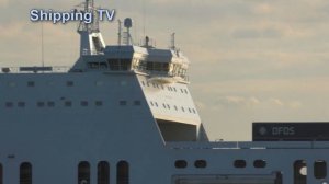 Ferry DFDS Gardenia Seaways requires 2 tugs, 8 August 2018