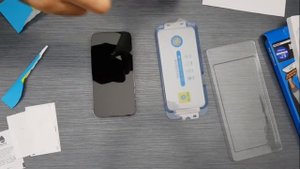 Blueo Anti dust HD Glass Anti Static with applicator for iPhone 14 Pro Max