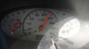 разгон до 100 км 19 сек Nissan March 12 мотор 1.4