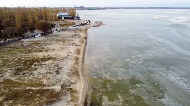 Прогулка по городу смотреть онлайн