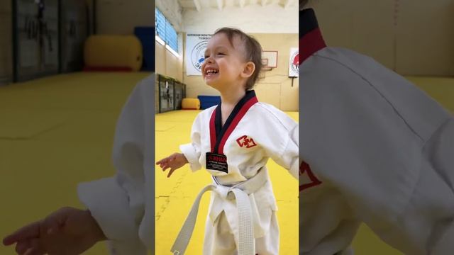 2- летняя девочка в тхэквондо #тхэквондо #taekwondo #дети