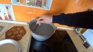 Казан Kukmara (Кукмара) 5л с крышкой-сковородой. Обзор и подготовка к использованию.