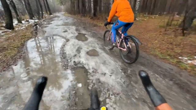 Покатушка вокруг Верх-Исетского водохранилищя на Shulz Boys Don’t Cry смотреть онлайн