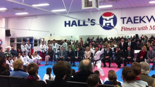 4 Halls Taekwondo Black Belt Graduation Jason Pattern June 2014 смотреть онлайн