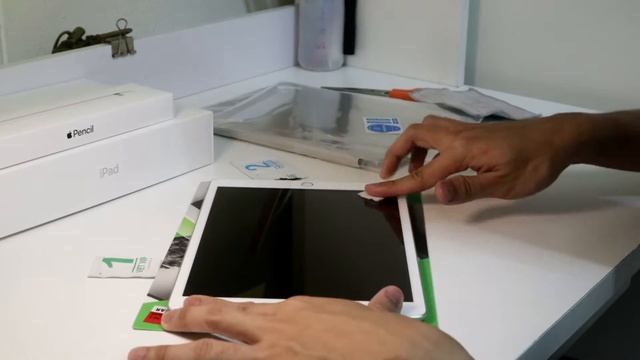 Unboxing iPad 8th Generation 2020 + Apple Pencil & Accessories