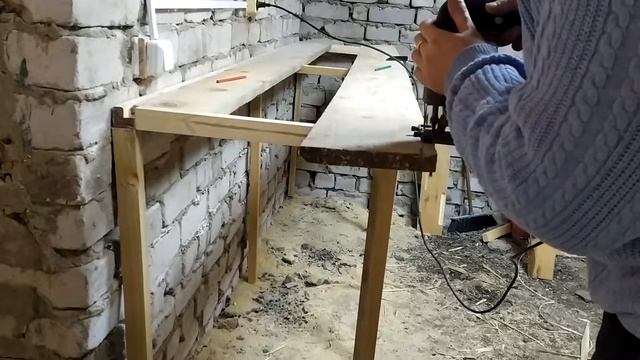 Бюджетный верстак в гараж своими руками