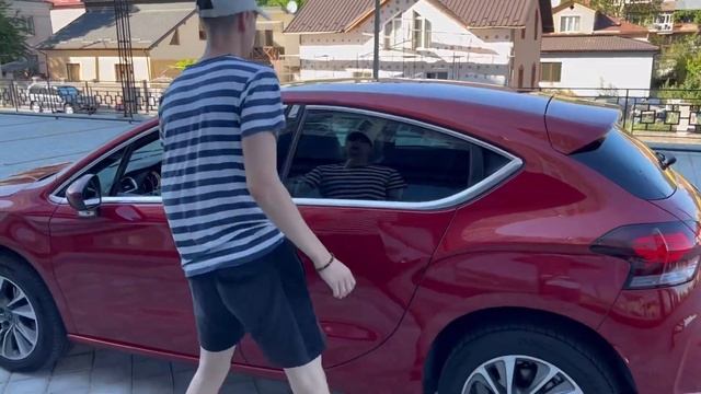 Обзор Citroen DS4 2013 рік смотреть онлайн