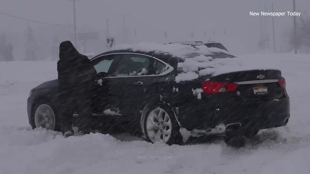 America now! New York, Ohio are in chaos! A terrible snowstorm buried cars and houses disappeared смотреть онлайн