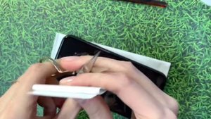 Как легко и правильно наклеить 3D 5D 9D защитное стекло на телефон + убираем соринки