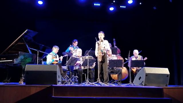 🎼G.Martin-Danse du sax🎷Ансамбль "Диво" и Артём Смирнов🎼27.02.2023 #таганрог #покровское #концерт смотреть онлайн