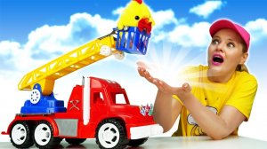 Уроки для детей в Школе Машинок: автолестница и её задания! Развивающие видео про машинки