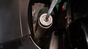 BMW R 1100 RS. Замена сальника вилки. Самодельный съемник.