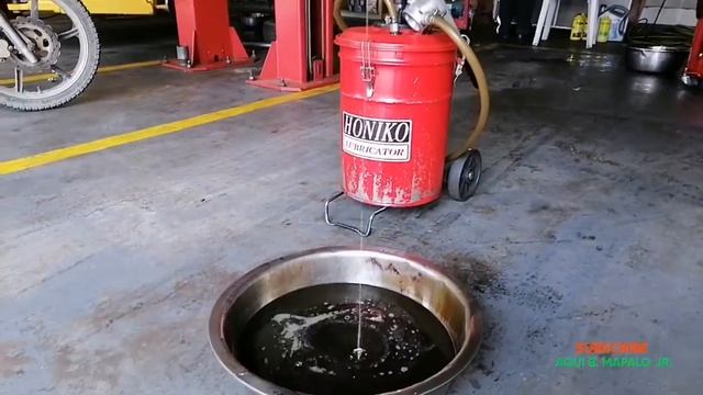 Toyota Hiace Commuter Deluxe 2019 - 2022 Model/ Change Oil Transmission and Gear. смотреть онлайн