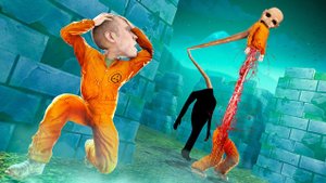 ПОДГЛЯДЫВАЮЩИЙ ТОМ В ЛАБИРИНТЕ! ОПАСНЫЙ SCP ОХОТИТСЯ НА НАС! ВЫБРАТЬСЯ ИЗ ЛАБИРИНТА В Garry`s Mod