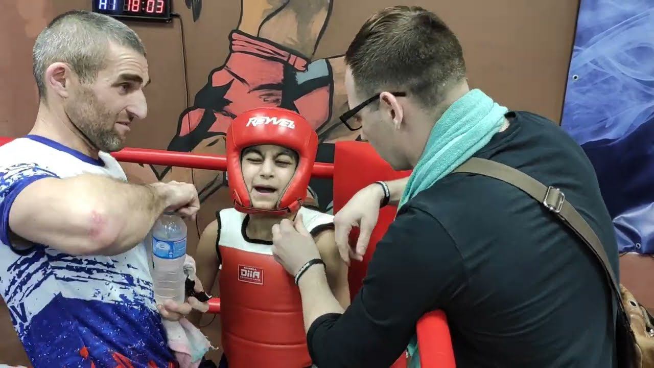 Абдукаримов Шохнур 2й бой "PS" (кр.) VS Бойджонов Зафар "Молодежный" (син.)