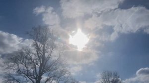 Мир держится на добрых людях (А. Дементьев)