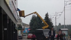 Автовышка в работе