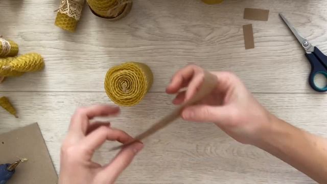 Свечи из вощины Декор свечей Свечи ручной работы