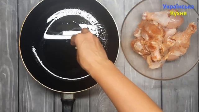 Картопля з овочами та курячими гомілками запечена у фользі/Рецепт дуже смачної картоплі на вечерю)
