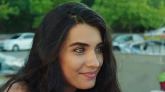 Новый сериал от режиссера легендарного сериала Кара Пара Спроси! смотреть онлайн